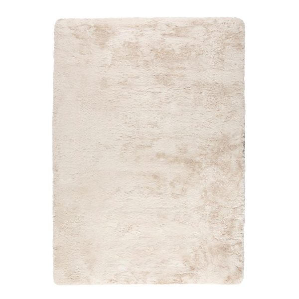 Ultra doux, ce tapis Eddy Ivoire est une véritable invitation à la détente.