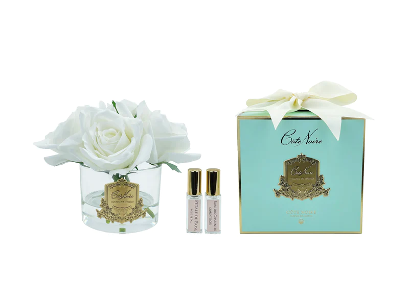 GMR92WhiteBackground_800x Bouquet de 5 roses blanche