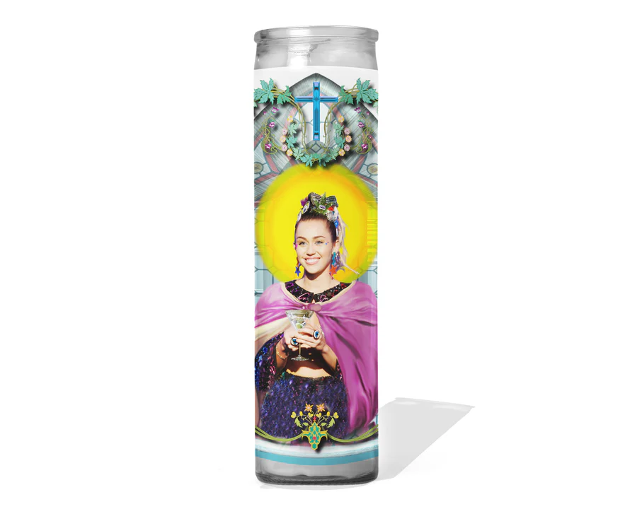 MileyCyrus_900x.webp Bougie De Prière Miley Cyrus