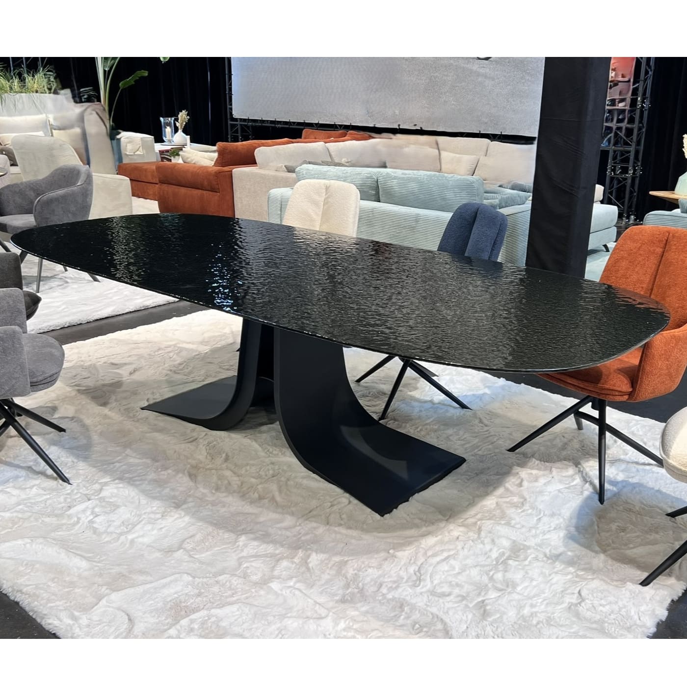 Table-Vogue-en-verre-trempé-effet-martelé-waterglass-280cm-majdeltier-2 Table Vogue en verre trempe effet martele waterglass 280cm majdeltier 2