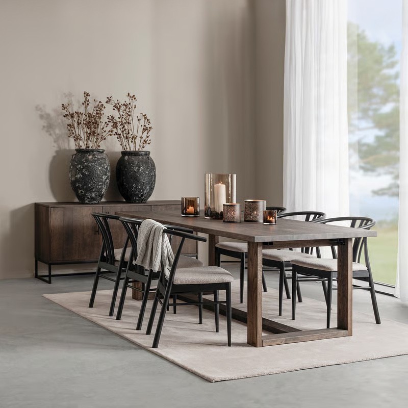 table rectangulaire extensible bois massif chene huile fonce fume europe