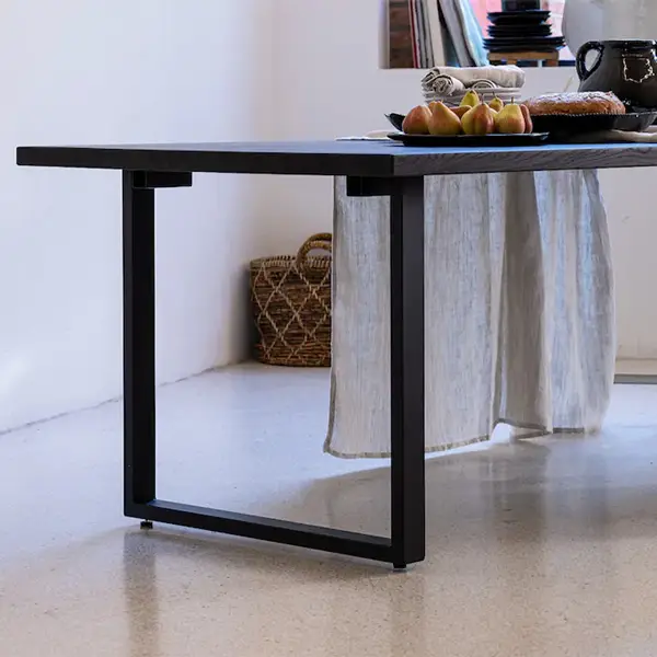 table rectangulaire extensible pied metal Chene Embla huile fumee LElegance Minimaliste Danoise pour Votre Interieur majdeltier 18 4 6
