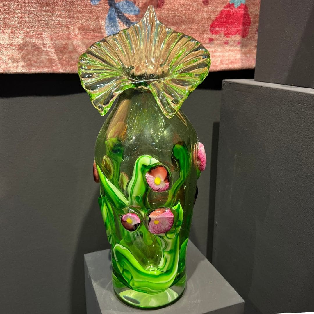vase fiorito-verrerie-d'art-design-art-nouveau-majdeltier-4 Vase Fiorito en verre vert : pièce sculpturale Art Nouveau faite main