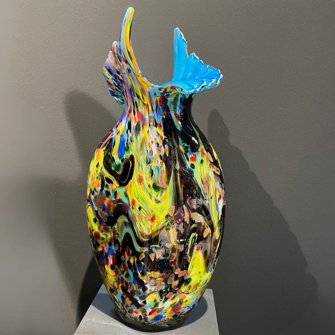 verrerie-d'art-vase-coloré-2 verrerie d'art L'Onda vase en verre : pièce sculpturale faite main