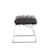 ottoman-cuir-noir-chrome-2 repose pieds, ottoman, assise confortable en cuir pleine fleur et piètement inox.