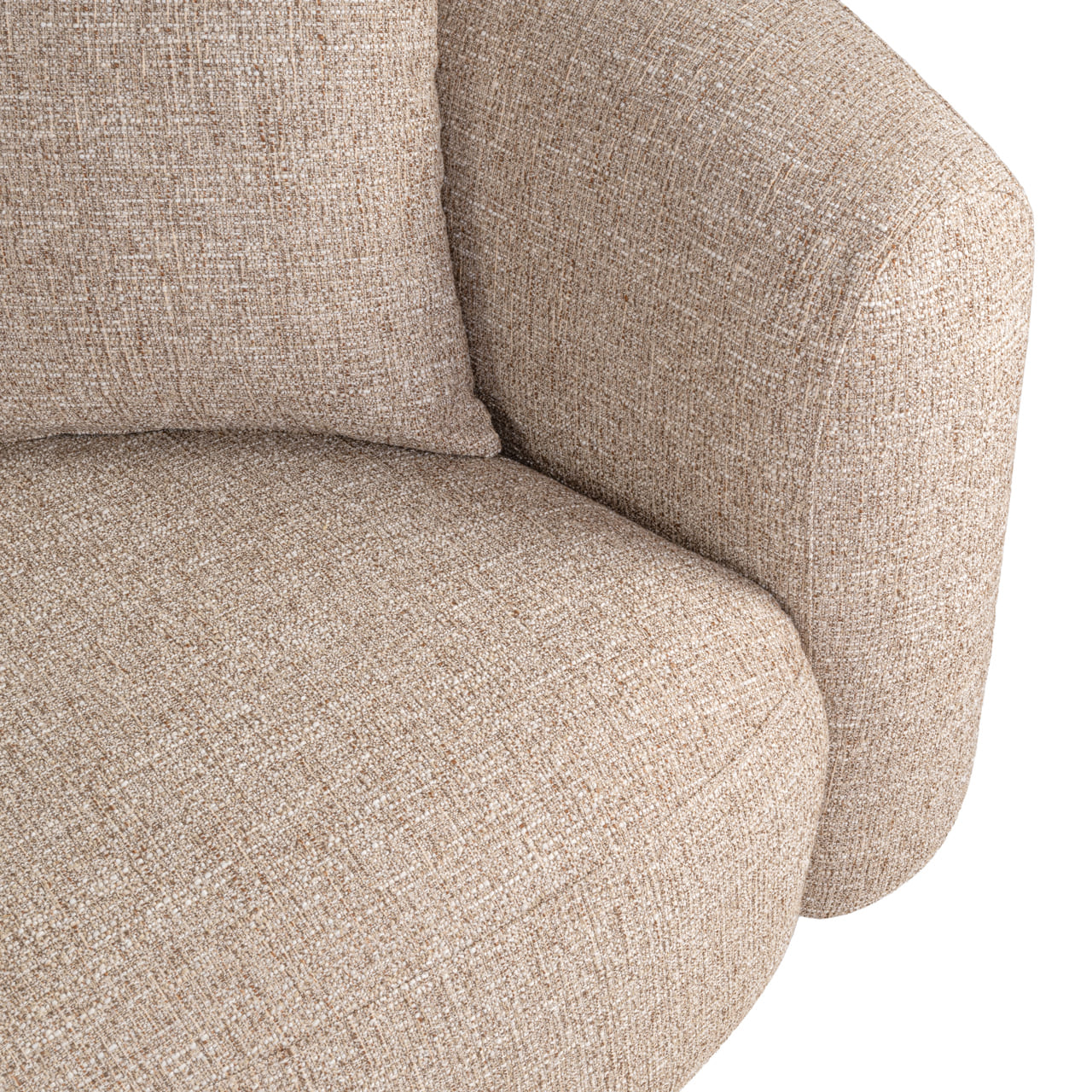 canape-luxandra-fire-retardant-richmond-interior-haut-de-gamme-incurvé-arrondi-majdeltier-7 Canapé Luxandra beige vue d'angle, accoudoirs incurvés